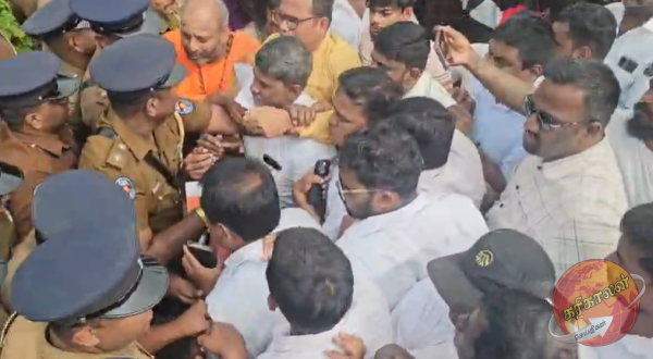 யாழ்ப்பாணம் தையிட்டியில் சட்டவிரோதமாக அமைக்கப்பட்டுள்ள விகாரைக்கு அருகில் கடும் பதற்றமான சூழல் நிலவி வருகின்றது.