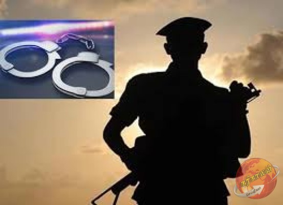 திருகோணமலை கோமரங்கடவல -அடம்பன பகுதியில் பாடசாலை செல்லும் மாணவர்களுக்கு கசிப்பு அருந்த கொடுத்ததாக ஓய்வு பெற்ற இராணுவ சிப்பாய்