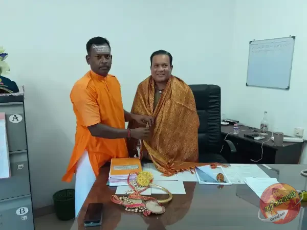 வடமாகாண பாடசாலைகளில் கிறிஸ்தவ சபை ஒன்றின் பைபிளை மாணவர்களுக்கு இலவசமாக வழங்கும் நடவடிக்கை