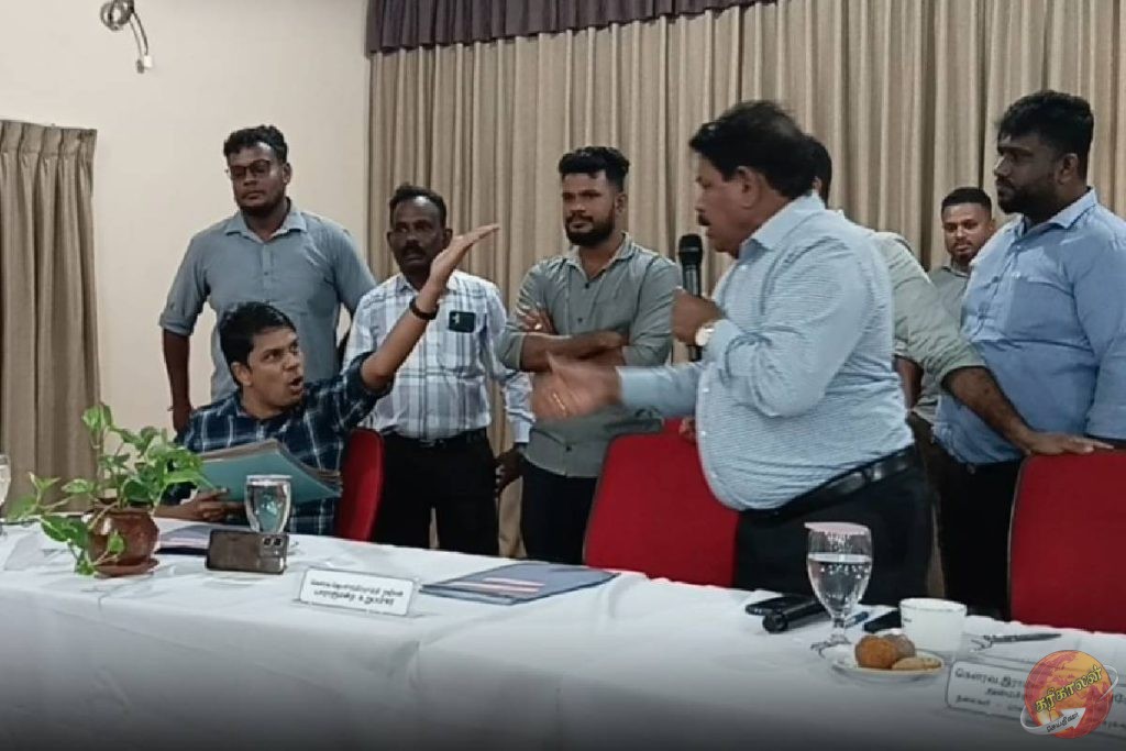 பிரச்சினை என்றால் வெறியேறு